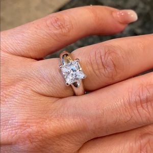 2CT Princess cut CZ Engagement Ring